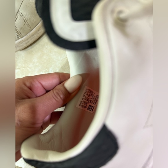 Adidas Stan Smith White Sneakers Size-11 - Picture 5 of 7